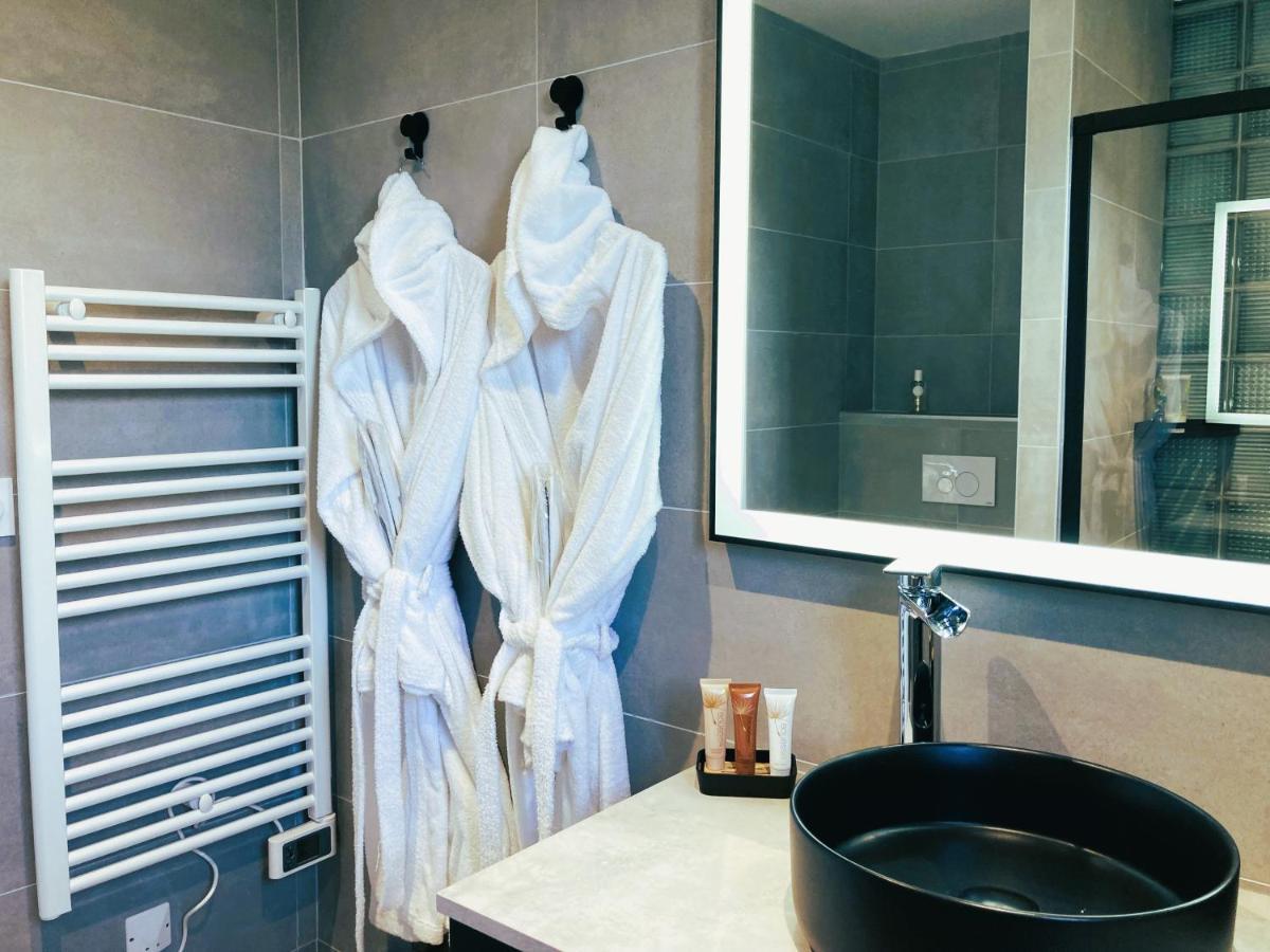 Studio & Spa La Discrete Saint-Évarzec エクステリア 写真