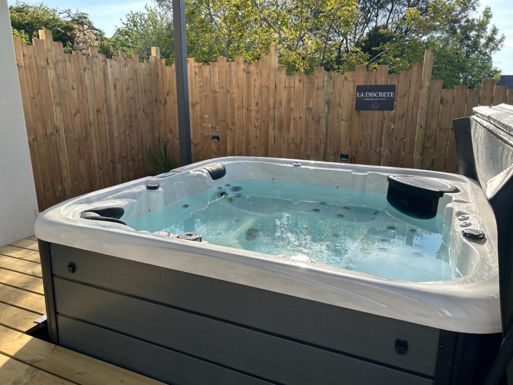 Studio & Spa La Discrete Saint-Évarzec エクステリア 写真