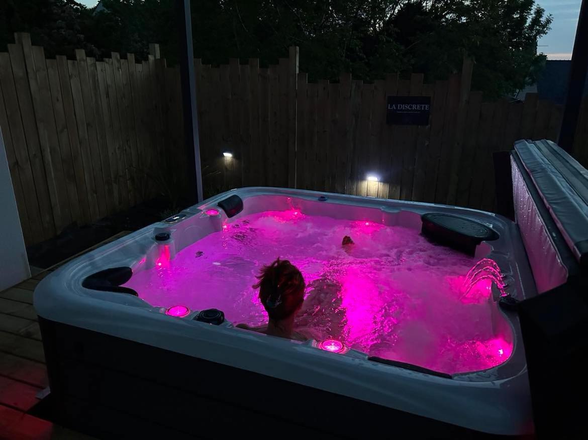 Studio & Spa La Discrete Saint-Évarzec エクステリア 写真